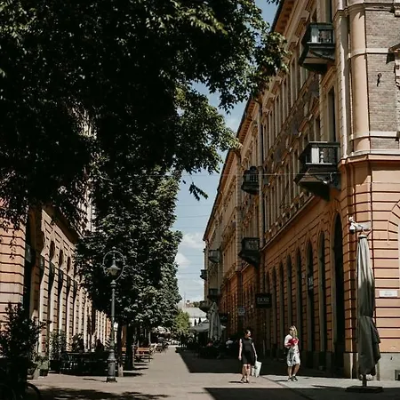 Belvarosi Lakas, Ingyenes Parkolassal דברצן