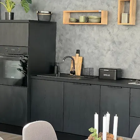 Belvarosi Lakas, Ingyenes Parkolassal