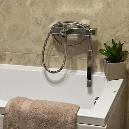 דירה Belvarosi Lakas, Ingyenes Parkolassal